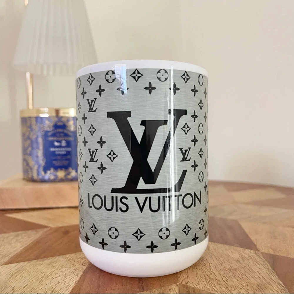 NEW Luxury Fashion handbag inspired Ceramic Mug 15oz. NWT Hand Crafted - Picture 1 of 3